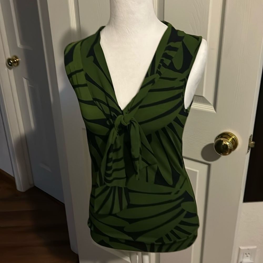great every day blouse. great under a blazer or to wear alone